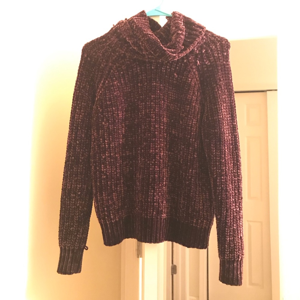 Cowl-neck Velvet sweater